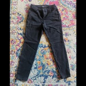 Women’s Black Jeans - Size 6 - Curvy